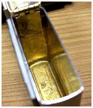 Zippo ����~�ߤ������[�u�׹��B�z